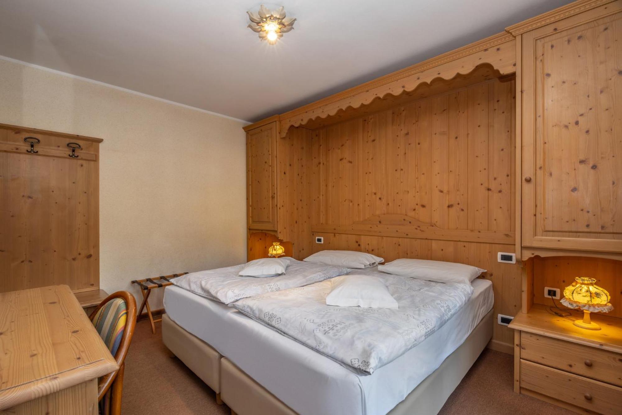 Hotel Garni Norma Madonna Εξωτερικό φωτογραφία